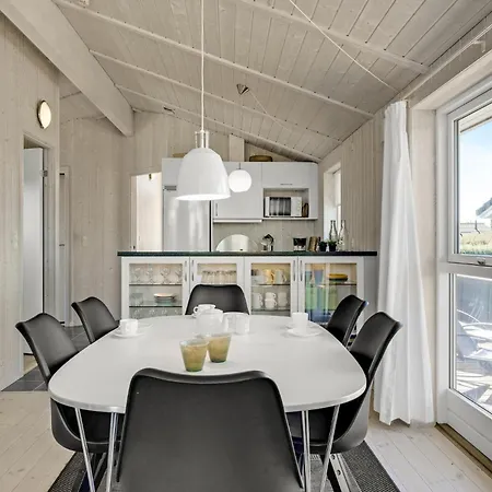 Beautiful In Haderslev With Kitchen Tatil Evi *