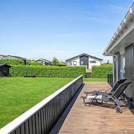 Beautiful In Haderslev With Kitchen Tatil Evi